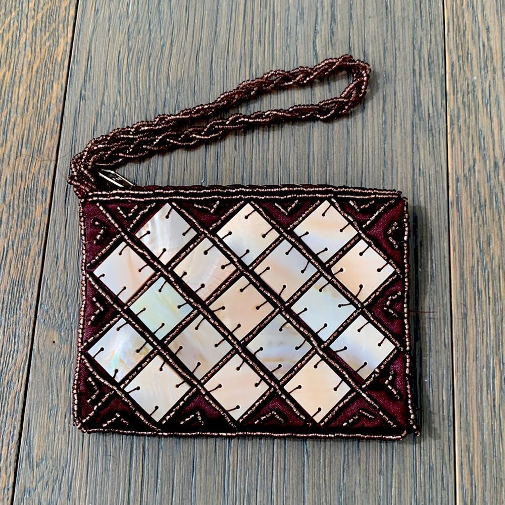 Mod By Design Beaded Wristlet – Mother of Pearl & Horn Tile Pouch